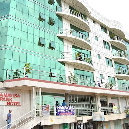 Namayiba Park Hotel Kampala Exterior photo